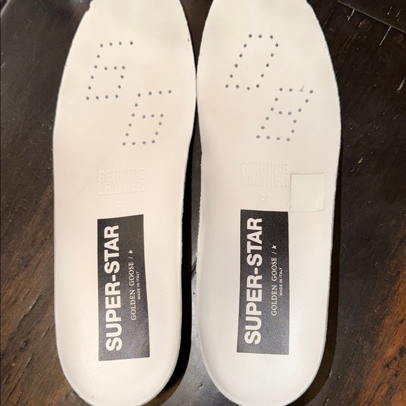 Gorgeous!! GGDB Blue Jean- White- Gold, Sherpa. Size 9. - Picture 12 of 16